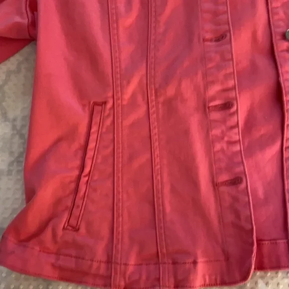 A.M.I Jean Jacket - Picture 4 of 8